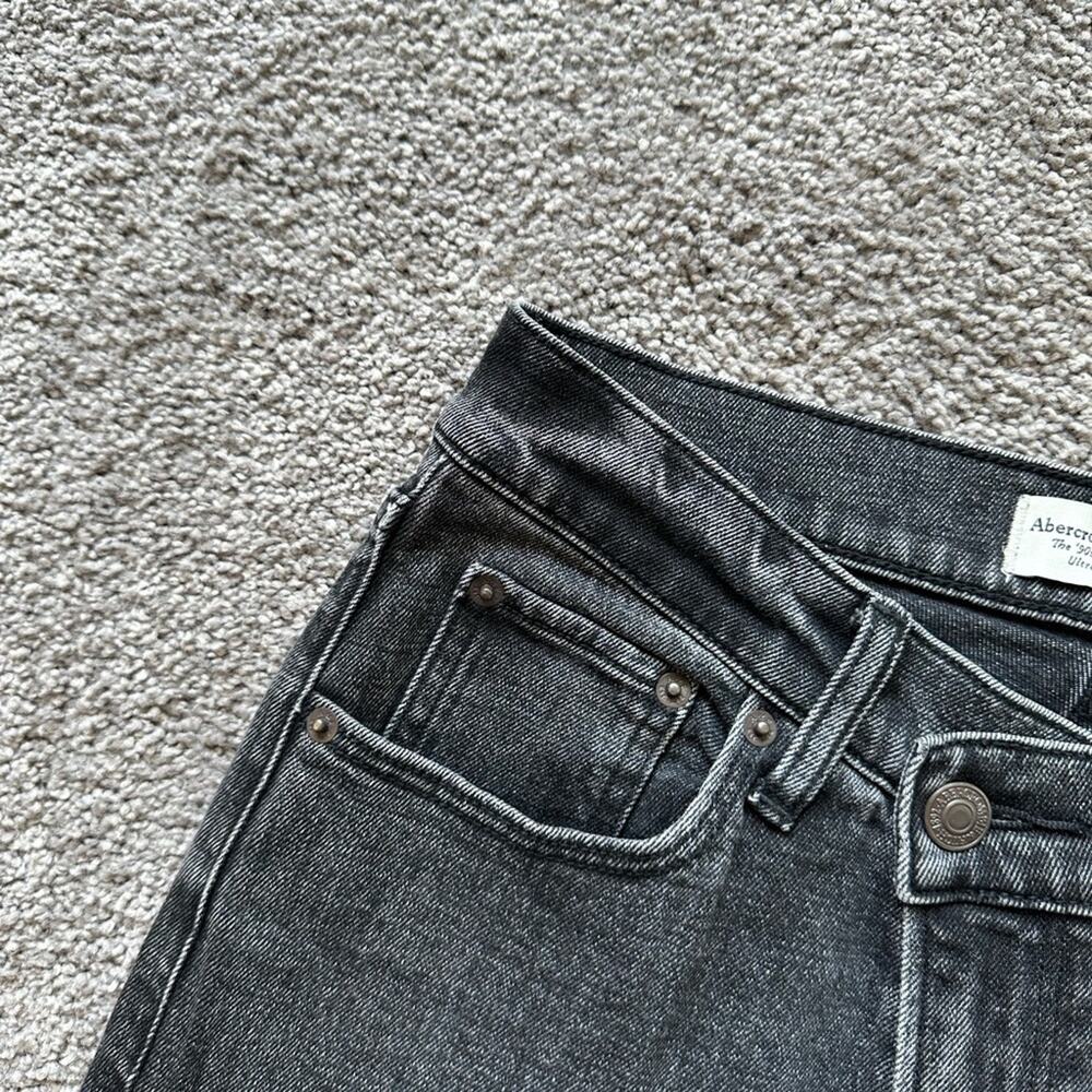 Abercrombie 90s Slim Straight Ultra High Rise Jeans - Picture 2 of 7